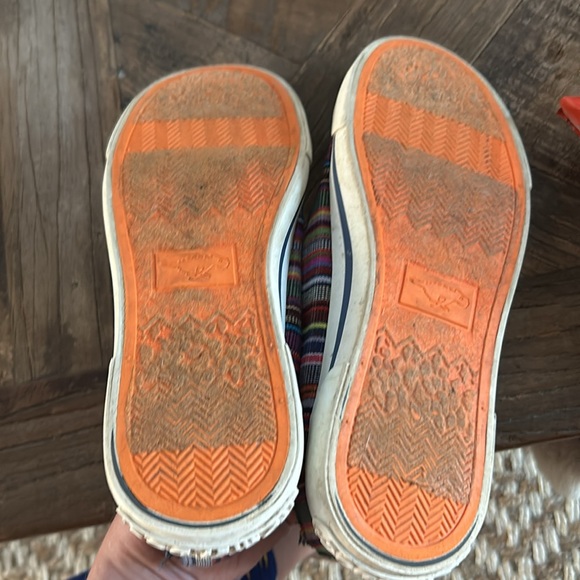 Rocketdog Striped Sneakers 8.5 - Picture 7 of 8